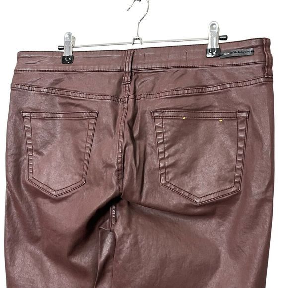 Anthropologie Pilcro Coated Skinny Pants Women’s Size 32 Burgundy Lace Hem - Picture 9 of 16